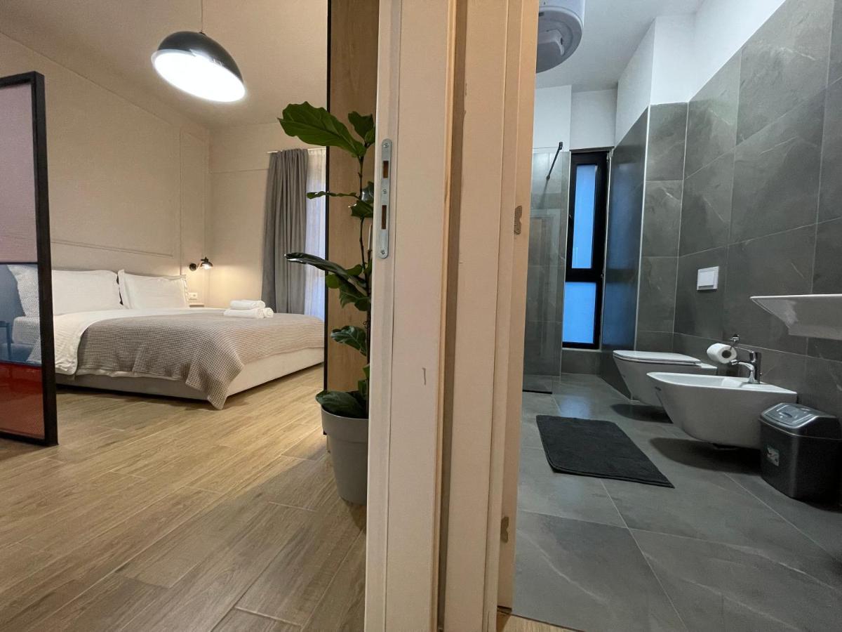 Square 21 Apartments 티라나 외부 사진